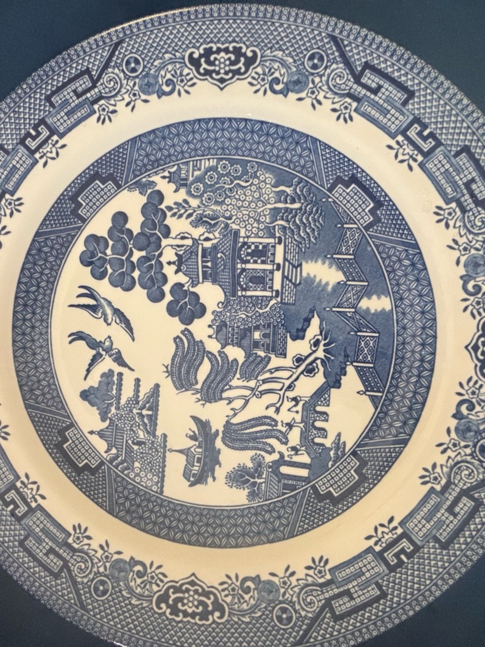 Church Hill Blue Willow Pattern Dinner Plate - Blue and Cream - Picture 6 of 11